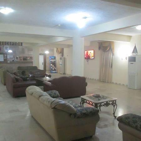 Tiffany Hotel And Towers Imogwu-Agwa Exterior foto