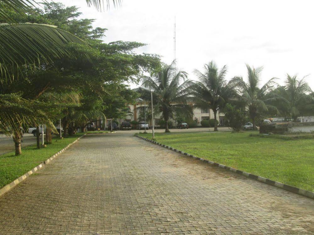 Tiffany Hotel And Towers Imogwu-Agwa Exterior foto
